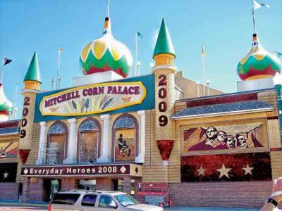 Corn Palace is Gateway to South Dakota Tourist Attractions Image